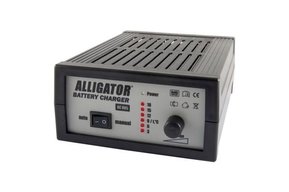 Зарядний пристрій АКБ Alligator 12V, 18А