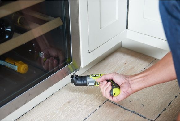 Шурупокрут Ryobi ERGO, 4В, 1.3Аг, 5Нм, 200об/хв