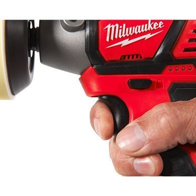 Машина полірувальна акумуляторна MILWAUKEE, M12 BPS-421X (зарядний пристрій С12 С, 1 акумулятор М12 В2 2Аг, 1 акумулятор М12 В4