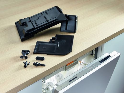 Кофемашина Miele CM 5510, 1,3л, зерно+молотая, автомат.капуч, авторецептов-12, розовое золото