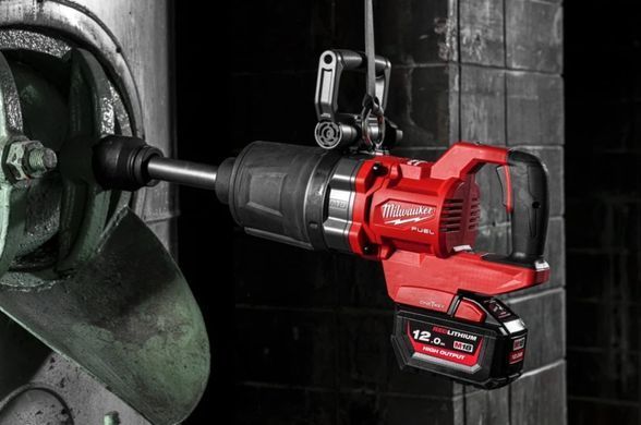Гайковерт аккумуляторный бесщеточный 1'' MILWAUKEE, M18 ONEFHIWF1D-0C, 2711Нм, с кольцом (каркас, кейс)