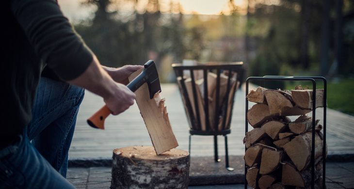 Топор Fiskars плотницкий S Х10
