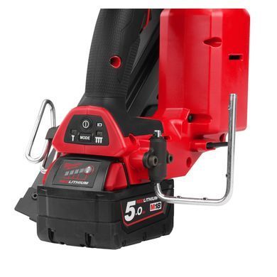 Пистолет гвоздозабивной бесщеточный аккумуляторный MILWAUKEE, M18 FFN-502C, 50/90мм (зарядное устройство M12-18 FC, 2 аккумулятора М18 В5 5Ач, кейс)