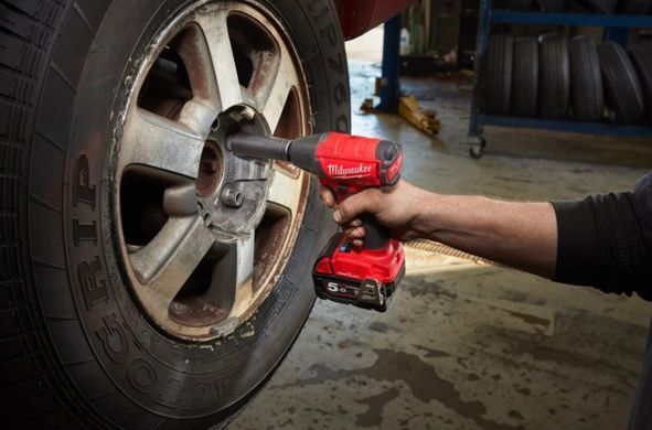 Гайковерт аккумуляторный бесщеточный 1/2'' MILWAUKEE M18 ONEIWF12-0, 300Нм, с кольцом (каркас)