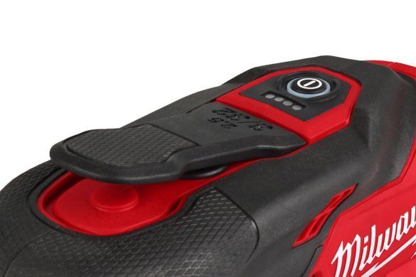 Шлифмашина эксцентриковая бесщеточная аккумуляторная MILWAUKEE, M12 FROS2.5-502X, диаметр 150мм (зарядное устройство С12 С, 2 аккумулятора М12 НВ5 5Ач, HDкейс)