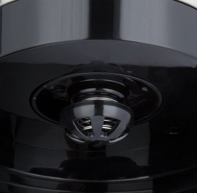 Кофеварка Russell Hobbs капельная Adventure, 1л, молотая, черно-серебристый