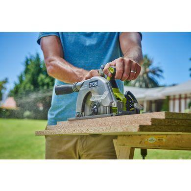 Пила дискова Ryobi ONE+ R18CS7-0 18В 184мм, 3700 об/хв, безщіткова (без АКБ і ЗП)