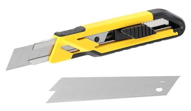 Ніж 170мм з 18мм висувним сегментованим лезом AUTOLOCK (STHT10266-0)