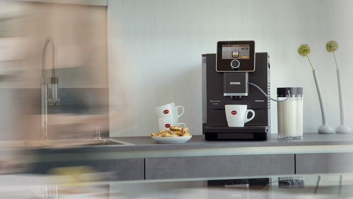 Кофемашина NIVONA CafeRomatica, 2,2л, зерно+молотая, автомат.капуч, авторецептов-9, черный