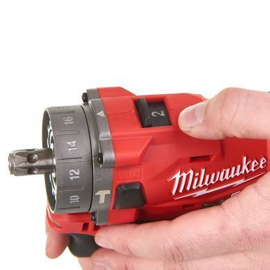 Дриль-шурупокрут з ударом акумуляторний MILWAUKEE, M12 FPDX-0, 37Нм (каркас), картонне пакування