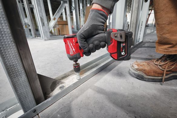 Шуруповерт ударний акумуляторний безщітковий 1/4" HEX MILWAUKEE, M18 FID3-0X, 226Нм (каркас, кліпса для ременя, тримач для біт,