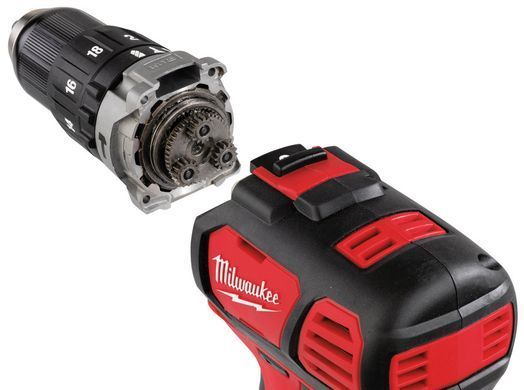 Дриль-шуруповерт з ударом акумуляторний MILWAUKEE M18 BPD-0, 50Нм (каркас, картонне пакування)