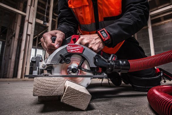 Пила дисковая ручная безщеточная аккумуляторная MILWAUKEE, M12 FCS442-502X, диаметр 140мм (зарядное устройство С12 С, 2 аккумулятора М12 НВ5 5Ач, диск, HDкейс)